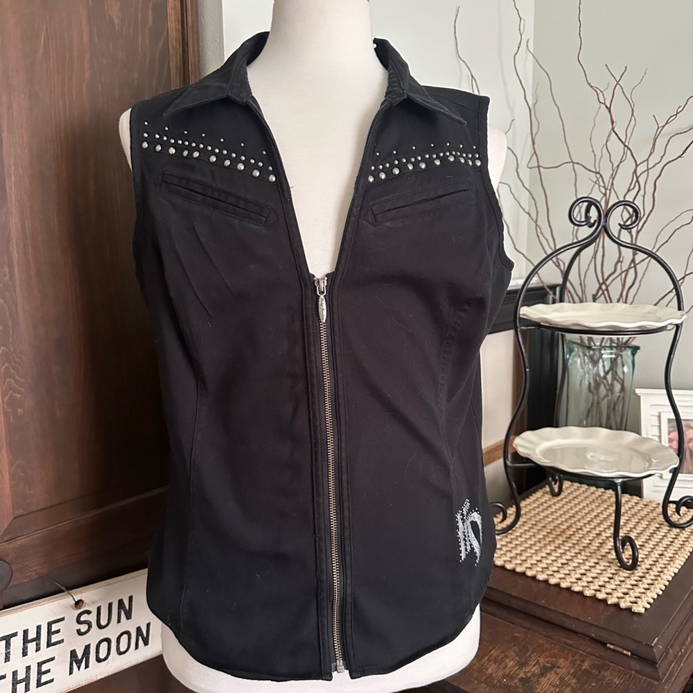 Harley Davidson black cotton vest with zip front. Size 2XL